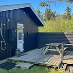 6 Person In Thyholm-by Traum