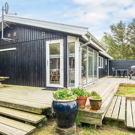 Holiday home Xxiv *