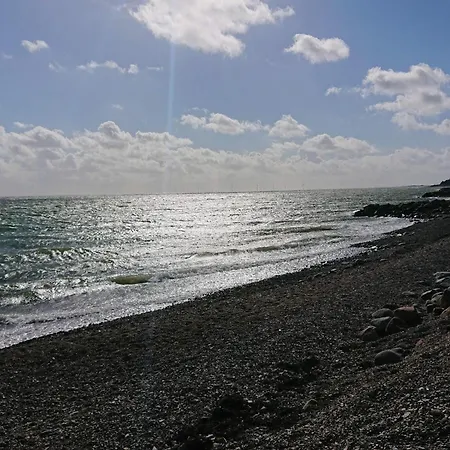 6 Person In Thyholm-by Traum